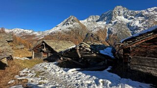 Le Lac Bleu 2091 m - Val d'Arolla null