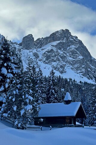 Petit-Mont - Schattenhalb null