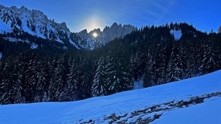 Gastlosen - Passage du soleil dans le trou de Grossmutterloch Rando 2023