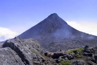 Pico 2351 m - Pico Açores 2004