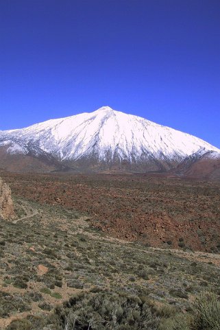 La Cañadas - Pico del Teide 3717 m La Cañadas - Pico del Teide 3717 m