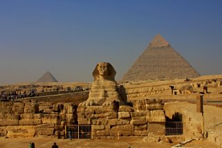Pyramide de Mykérinos et de Khéphren et le sphinx de Gizeh Egypte 2008
