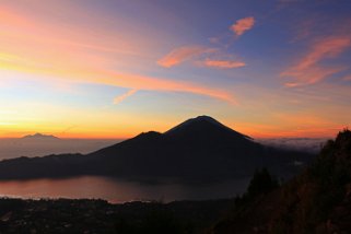 Batur - vur sur Agung 3031 m et Abang 2153 m Indonésie 2017