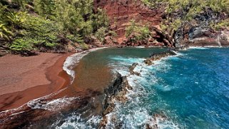 Kaihalulu Red Sand Beach - Maui Hawaii 2024