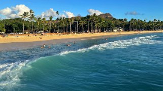 Waikīkī Beach - Oahu Hawaii 2024