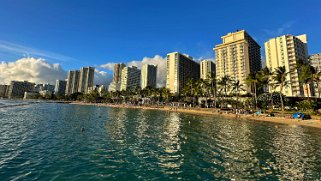 Waikīkī Beach - Oahu Hawaii 2024