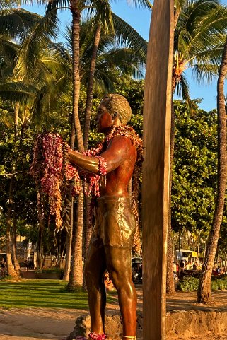 Duke Paoa Kahanamoku Statue - Waikīkī Beach - Oahu Hawaii 2024