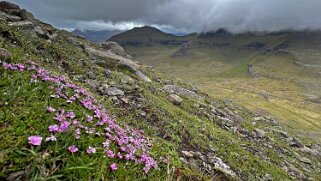 2025 Slættaratindur